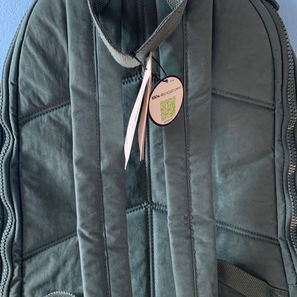 Kipling back pack - Picture 6 of 8